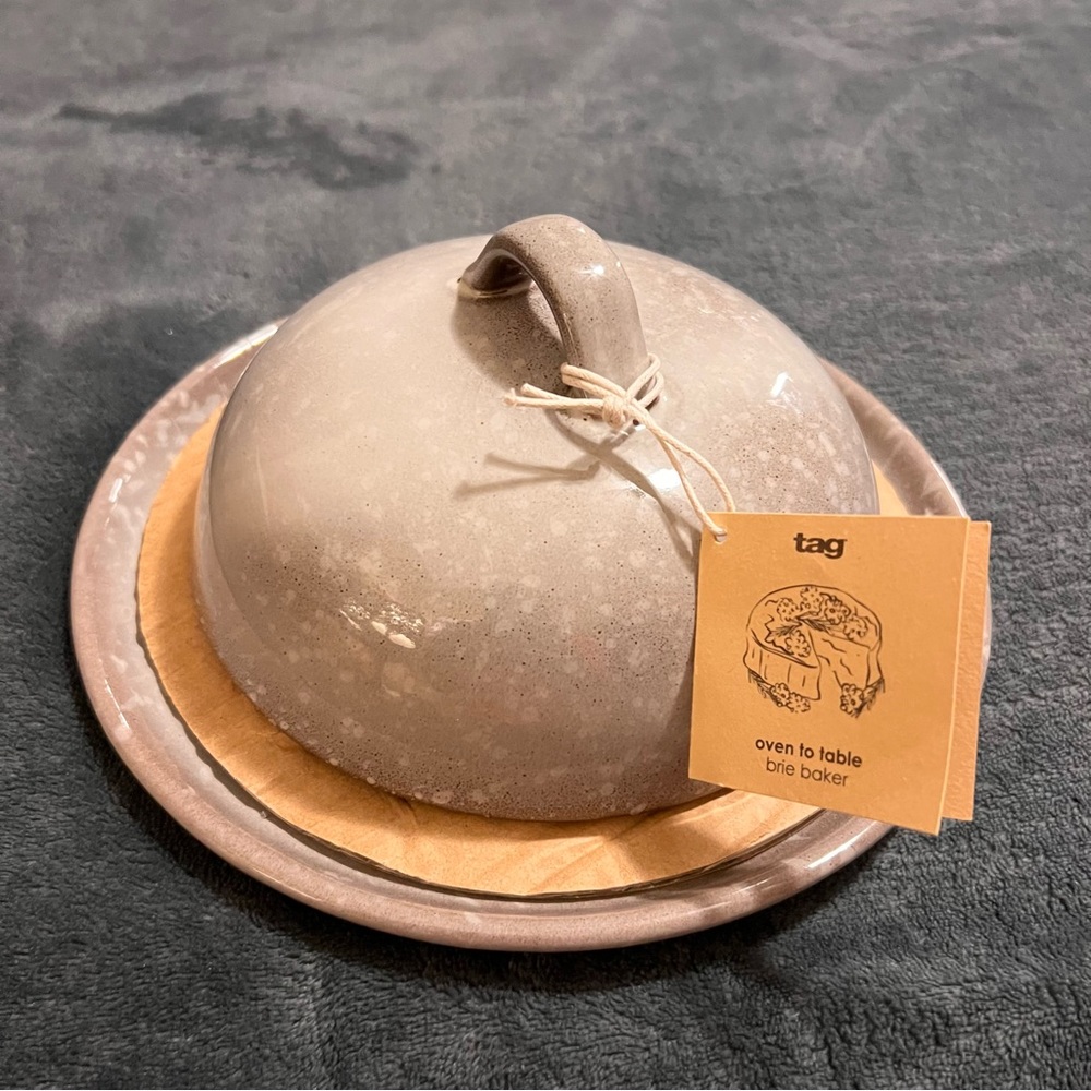 NWT Tag Gray Ceramic Brie Baker with Handle